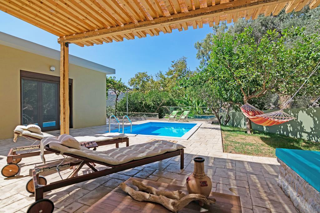Pura Vida Villa Rodakino Exterior photo